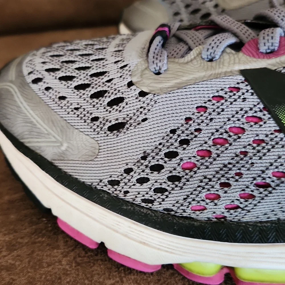 New Balance R60 Fuel Cell - Picture 3 of 12